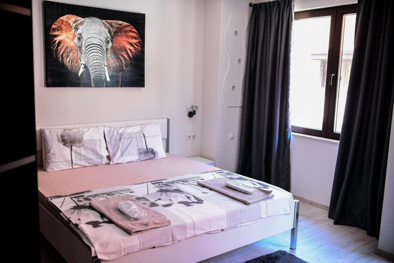 Medius Park Apartment Санданський Екстер'єр фото